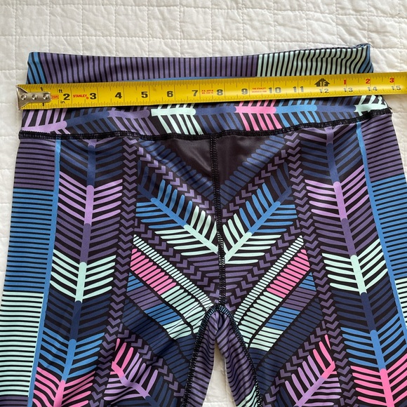 Funky lotus leggings. 🌵2/$30🌵 - Picture 3 of 4